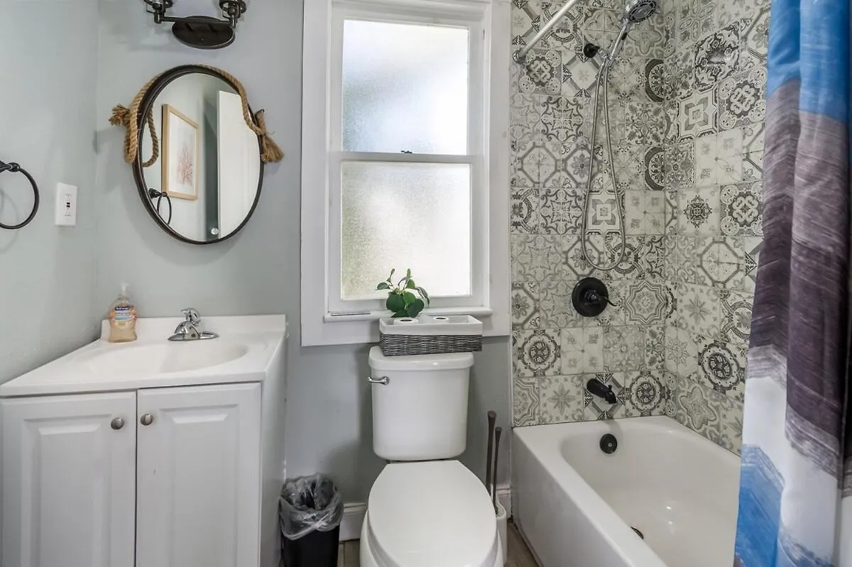 Recently Renovated! 3Br 2Ba Ybor Bungalow Tampa 0*,