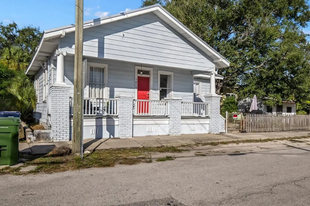 Recently Renovated! 3Br 2Ba Ybor Bungalow Tampa 0*,  Verenigde Staten