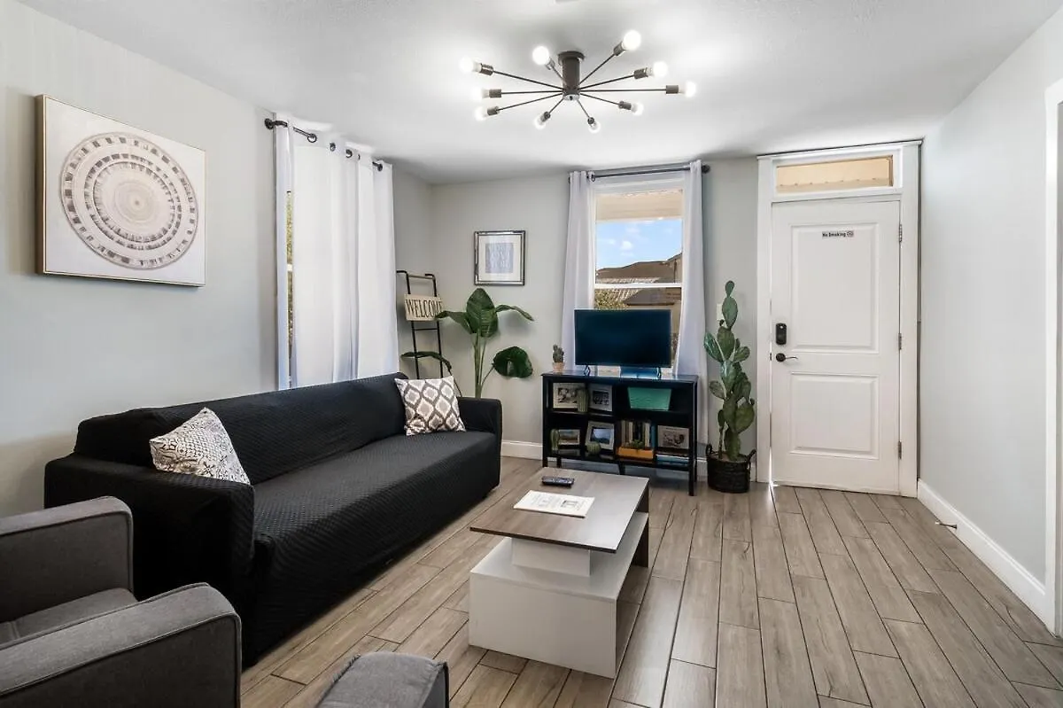 Recently Renovated! 3Br 2Ba Ybor Bungalow Tampa